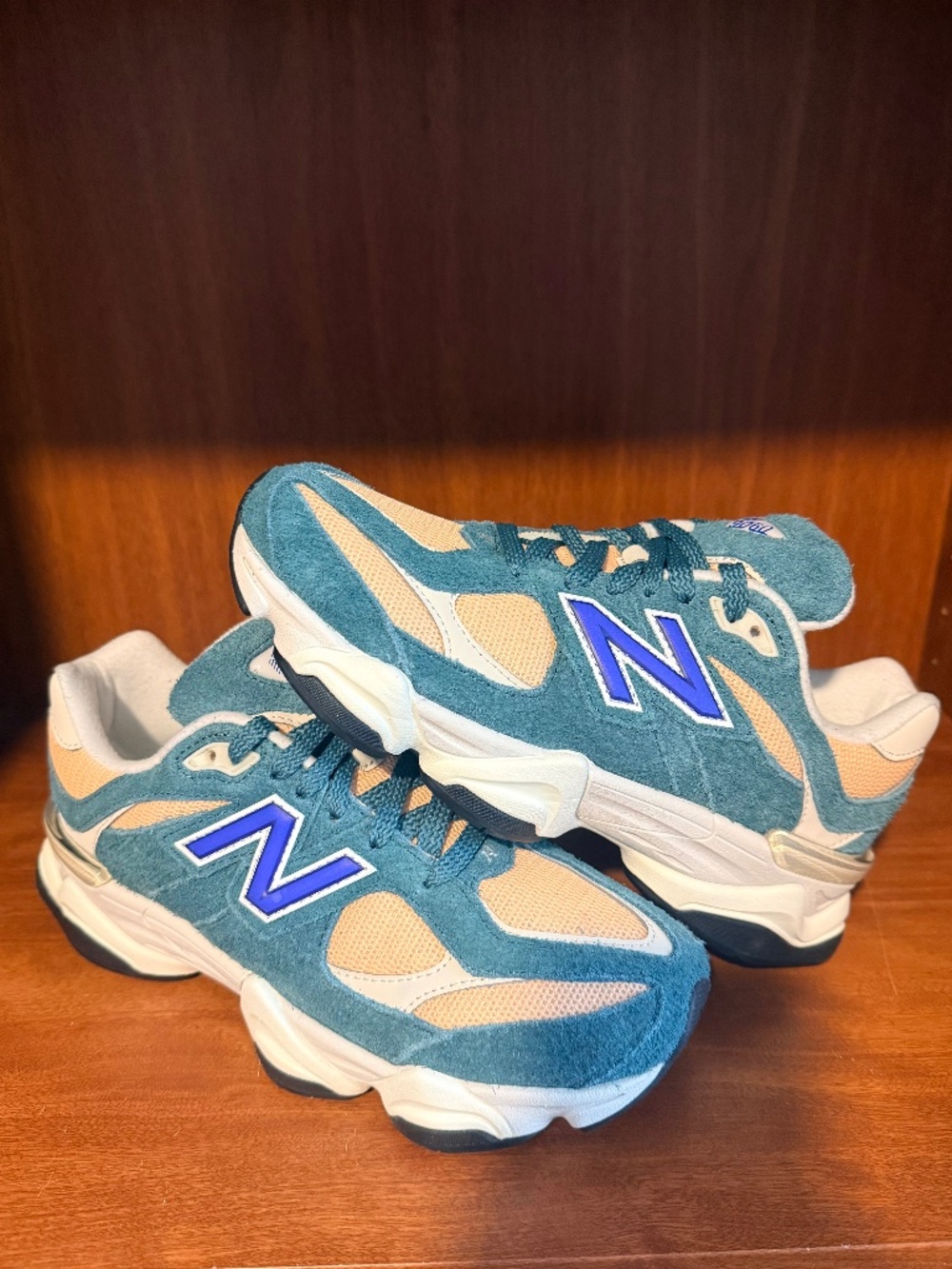 New Balance 9060